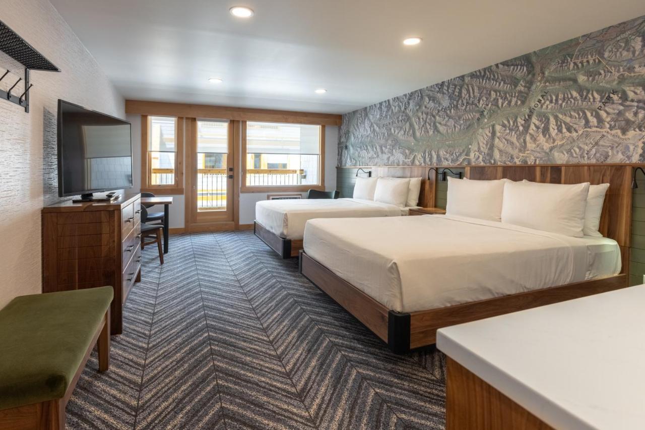 Hotel Canoe And Suites Banff Eksteriør bilde