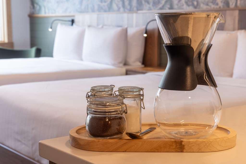 Hotel Canoe And Suites Banff Rom bilde